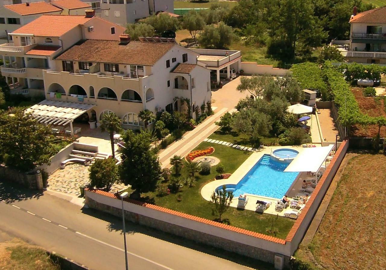 B&B Dujmovic Malinska Luaran gambar